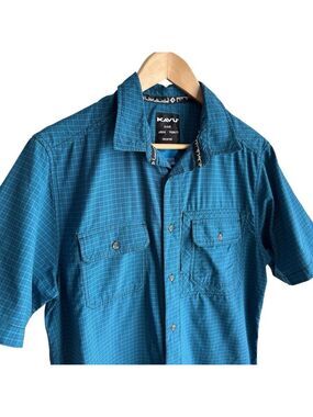 Kavu Short Sleeve Button Down Shirt Mens M Blue Plaid 100% Nylon Outdoor EUC